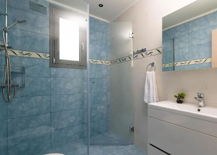 Tsatos Luxury Kremastí