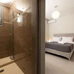 Apartament Tsatos Luxury *