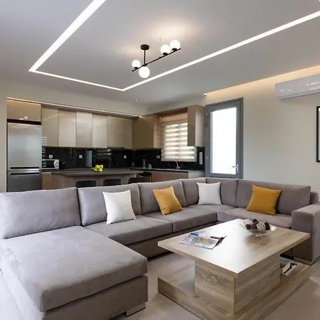 Tsatos Luxury Apartment *