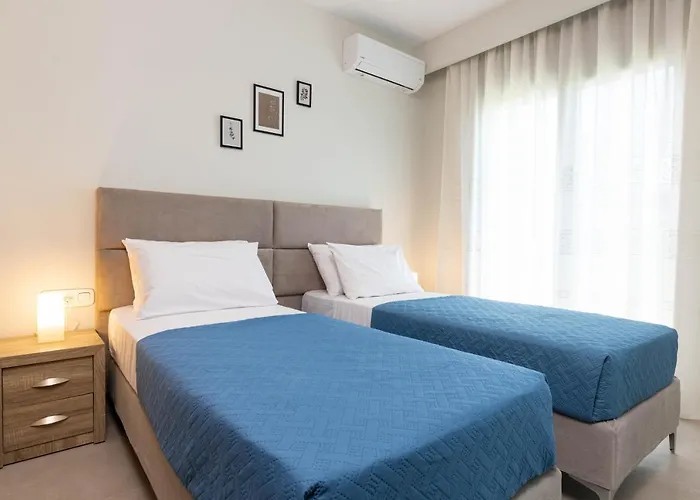 Lägenhet Tsatos Luxury Kremastí