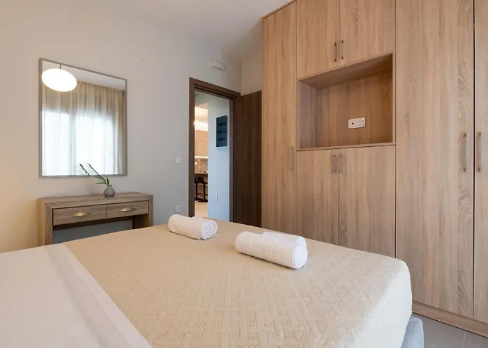 شقة Tsatos Luxury Kremastí